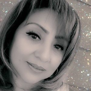 Meet your Posher, Ivette